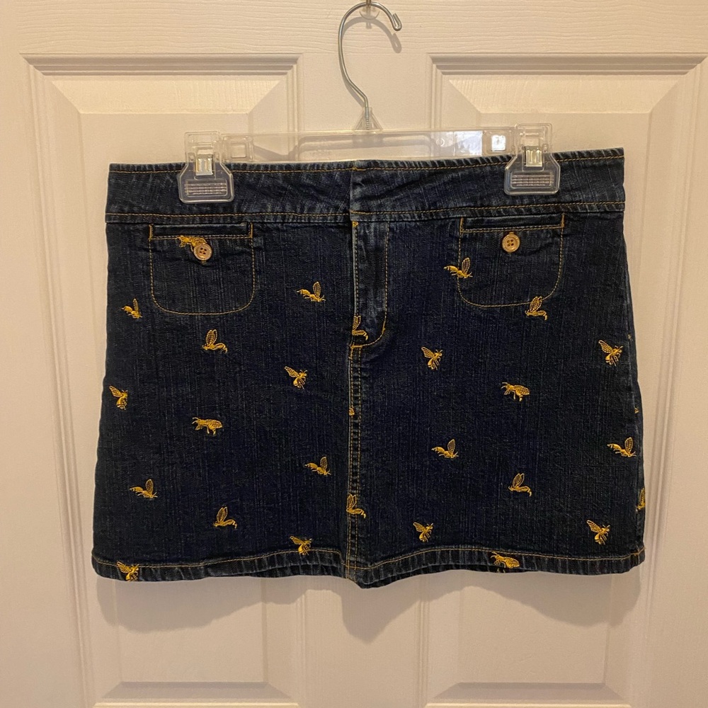 Lilly Pulitzer Yellowjacket embroidered denim skirt